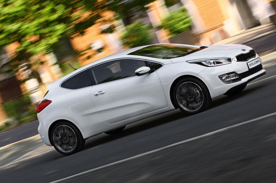  Kia pro_cee&rsquo;d 2013 года  (фото 15 из 51)